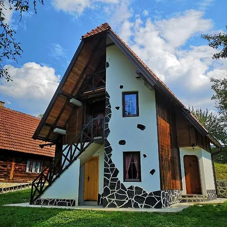 Konaci Gradina Bajina Basta