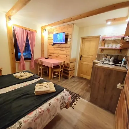 Konaci Gradina Apartament Bajina Basta